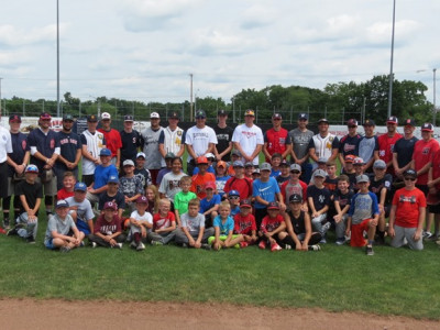 2017All Skills Baseball Clinic Group Photo